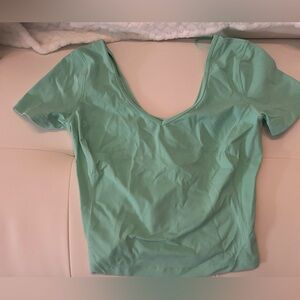 Lululemon top
